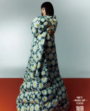 施诗性感妩媚时尚写真大片_10