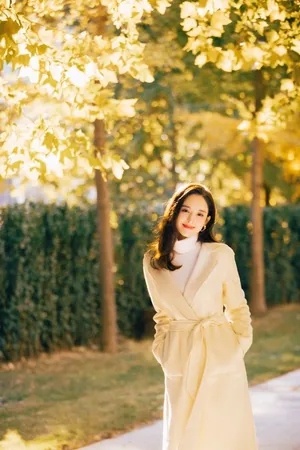 性感美女娜扎优雅妩媚写真图片