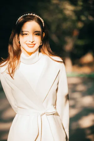 性感美女娜扎优雅妩媚写真图片_7