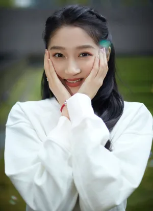 性感美女明星关晓彤妩媚优雅写真_4
