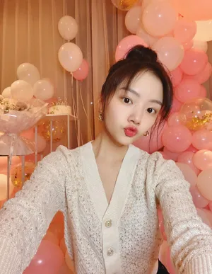 任敏清秀养眼生日写真图片_3