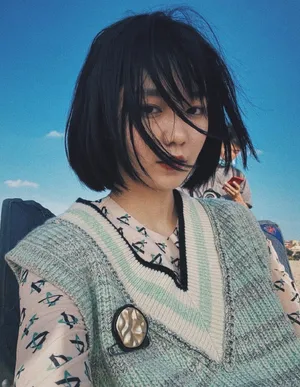 段奥娟请秀甜美胶片写真图片_11