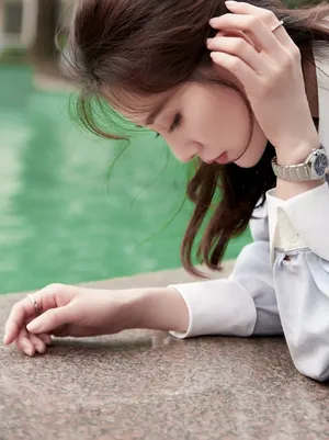 性感妩媚女神刘诗诗优雅写真_7