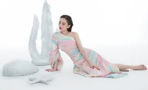 性感美女金莎妩媚优雅个性写真_4