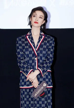 倪妮《拆弹专家2》首映慵懒随性造型图片_9