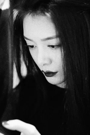 傅菁黑白光影冷艳写真图片_13