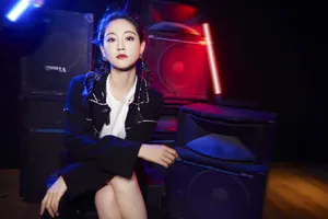 祝绪丹甜酷少女风写真图片_2