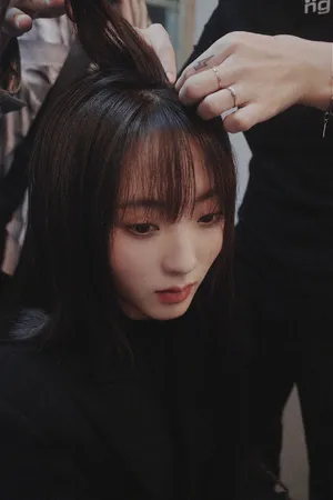 邢菲可爱俏皮上妆照图片_2