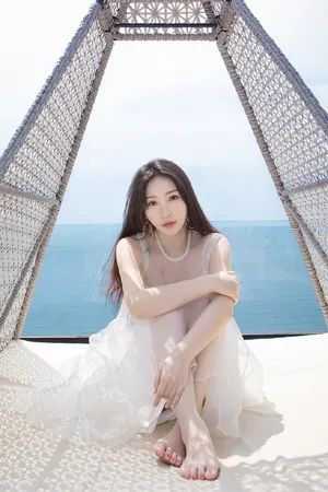 性感美女柳岩优雅个性写真_4