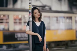 性感美女李沁妩媚优雅写真_3