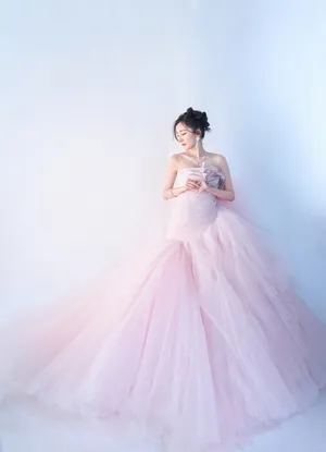 杨幂粉色纱裙礼服魅力性感写真_7
