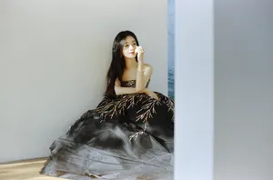赵丽颖裹胸长裙魅力性感写真_3
