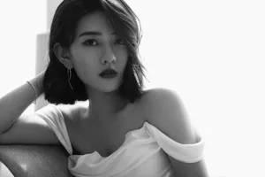 梁洁高叉长裙美艳性感写真图片_2
