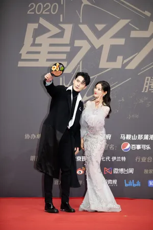 祝绪丹拖尾长裙优雅性感写真图片_8