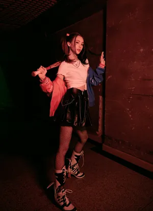 金晨小丑女造型酷美写真图片