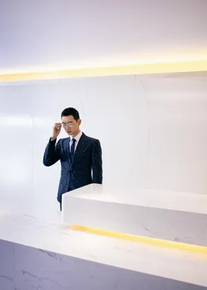 李现腾讯视频星光大赏文艺帅气写真