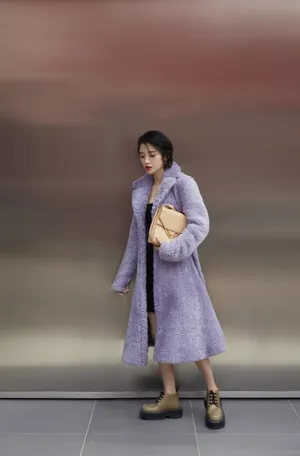 唐艺昕香芋紫外套时尚写真图片_7