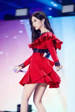 张紫宁红裙美艳性感写真图片_2