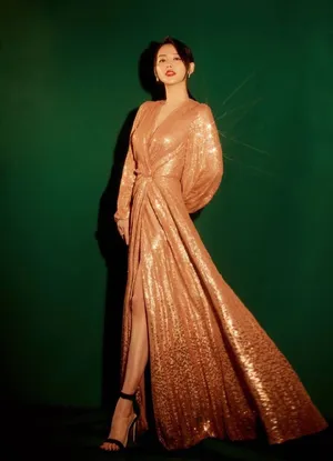 性感美女明星张嘉倪妩媚优雅写真_4