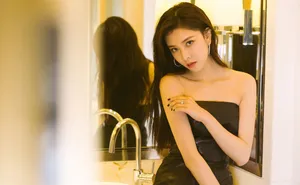 性感美女宋妍霏妩媚优雅写真