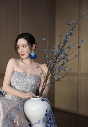 张萌性感青花瓷长裙写真图片_5