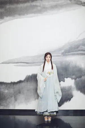 张含韵汉服造型甜美古风写真图片_8