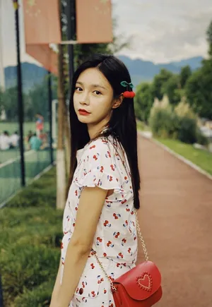 清纯美女沈梦辰妩媚优雅个性写真