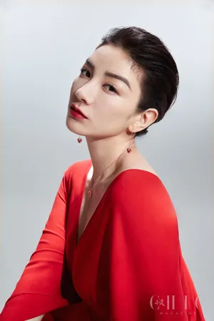 黄奕时尚杂志封面写真图片_3