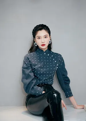 李斯羽皮裤干练时尚写真图片_5