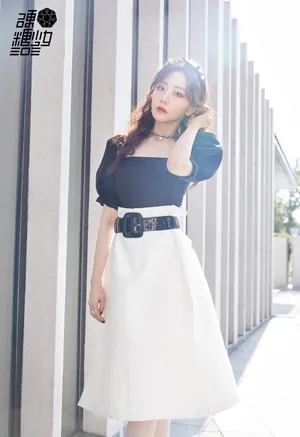 硬糖少女王艺瑾质感复古写真图片_7