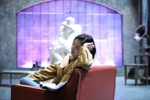 倪妮温婉优雅话剧练习图片_2