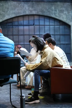 倪妮温婉优雅话剧练习图片_6