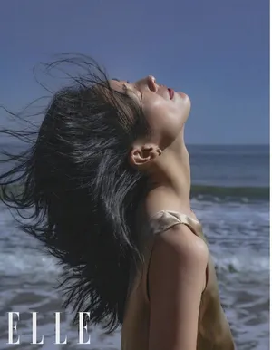 性感美女刘雯妩媚优雅个性写真_1