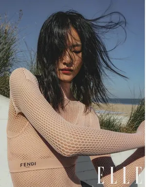 性感美女刘雯妩媚优雅个性写真_6