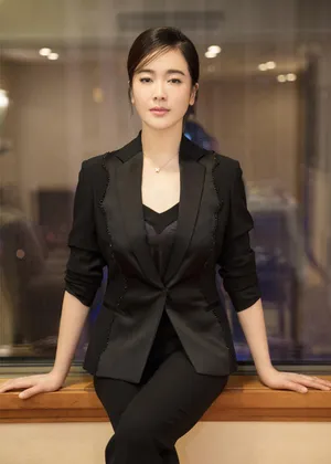 性感美女左小青优雅个性写真_5