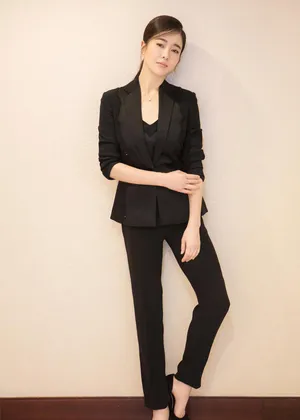 性感美女左小青优雅个性写真_6