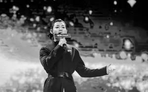 霍尊2020瑞丽时尚盛典帅气图片写真_2