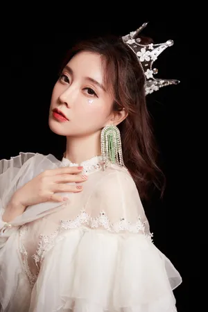冯提莫公主裙性感优雅写真图片_6