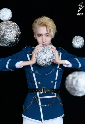 R1SE腾讯视频星光大赏帅气图片写真_15