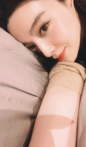 范冰冰怼脸自拍精致美艳自拍图片_5
