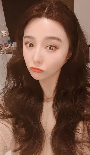 范冰冰怼脸自拍精致美艳自拍图片_6