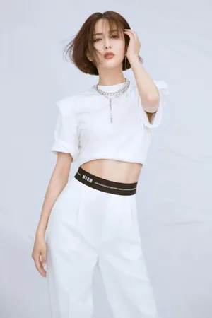 美女明星佟丽娅性感小蛮腰妩媚写真