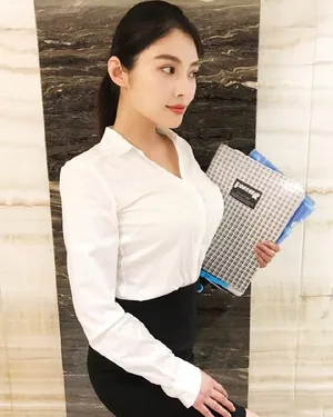 性感美女徐冬冬前凸后翘诱惑写真_6