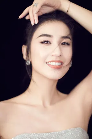 性感美女黄圣依妩媚优雅个性写真_7