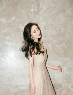 性感美女杨幂妩媚优雅透视写真_7