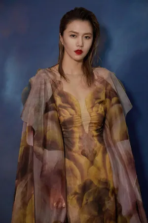 性感美女谭维维妩媚优雅写真_1