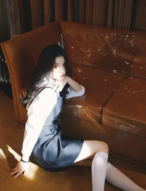春夏文艺灵动少女感写真图片_9