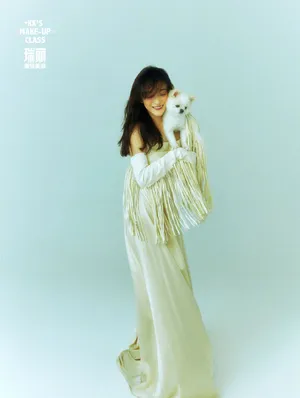 何泓姗复古性感写真大片_8
