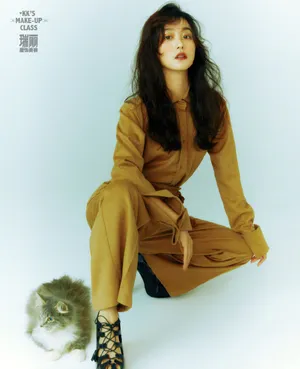 何泓姗复古性感写真大片_9