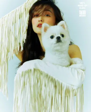 何泓姗复古性感写真大片_10